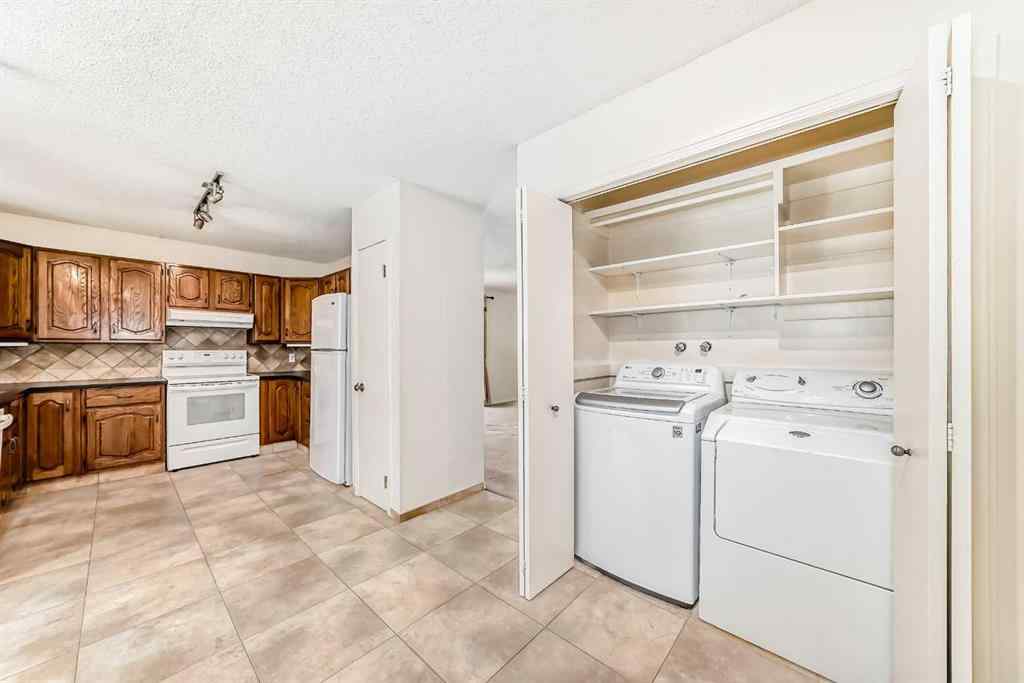 MLS® A2227257 - 139 Stratton Crescent SW in Strathcona Park Calgary, Residential