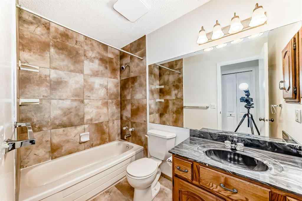 MLS® A2227257 - 139 Stratton Crescent SW in Strathcona Park Calgary, Residential