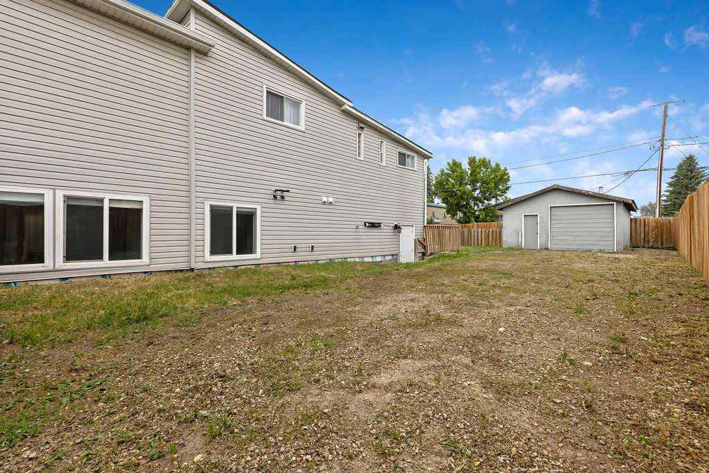 MLS® A2227260 - 1018 Smith Avenue  in NONE Crossfield, Residential