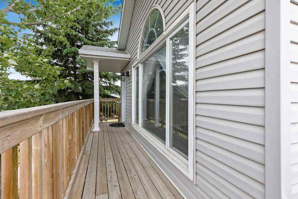 MLS® A2227260 - 1018 Smith Avenue  in NONE Crossfield, Residential