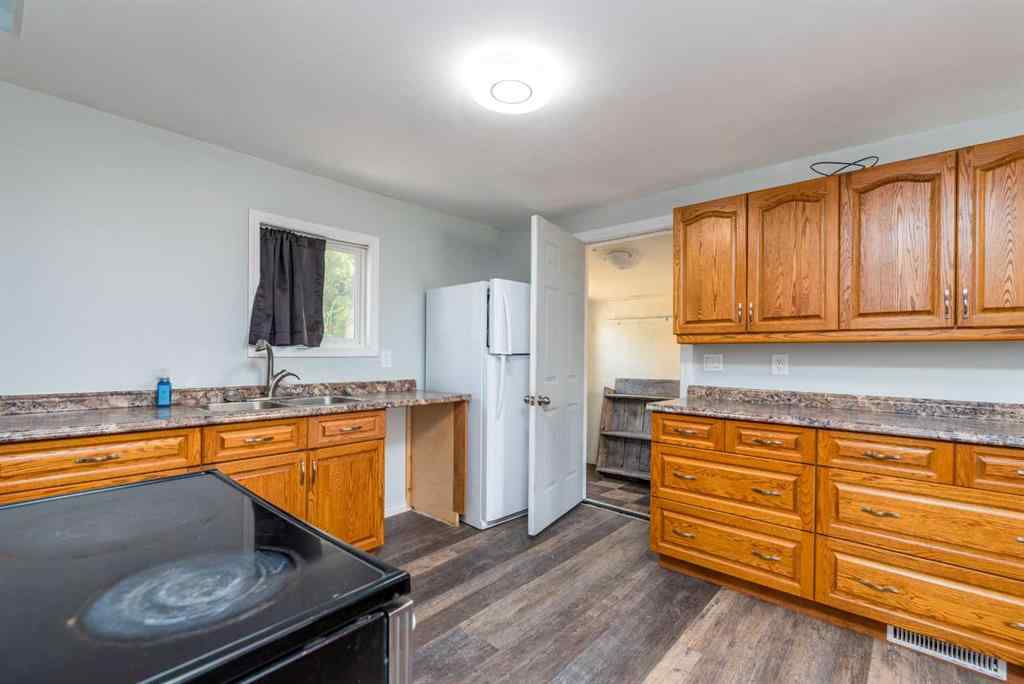 MLS® A2227271 - 206 1st Avenue W in NONE Maidstone, Residential