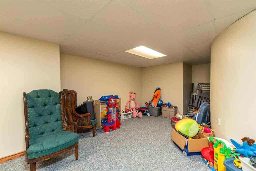 MLS® A2227318 - 612 2nd Street E in  Maidstone, Residential