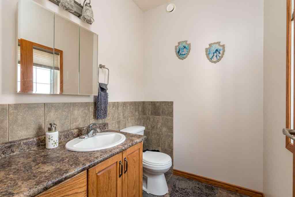 MLS® A2227318 - 612 2nd Street E in  Maidstone, Residential