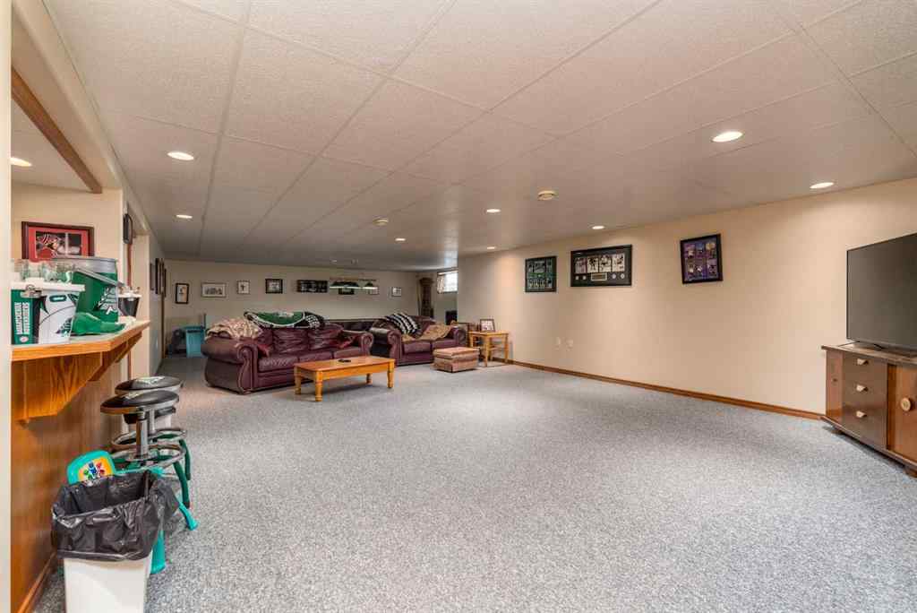 MLS® A2227318 - 612 2nd Street E in  Maidstone, Residential