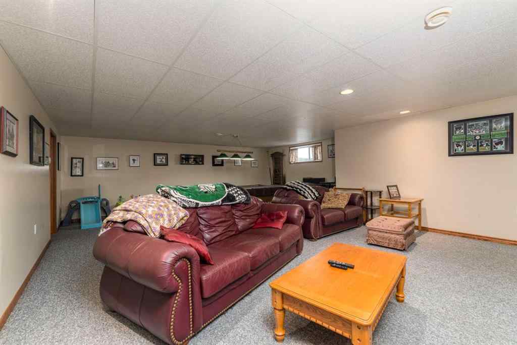 MLS® A2227318 - 612 2nd Street E in  Maidstone, Residential
