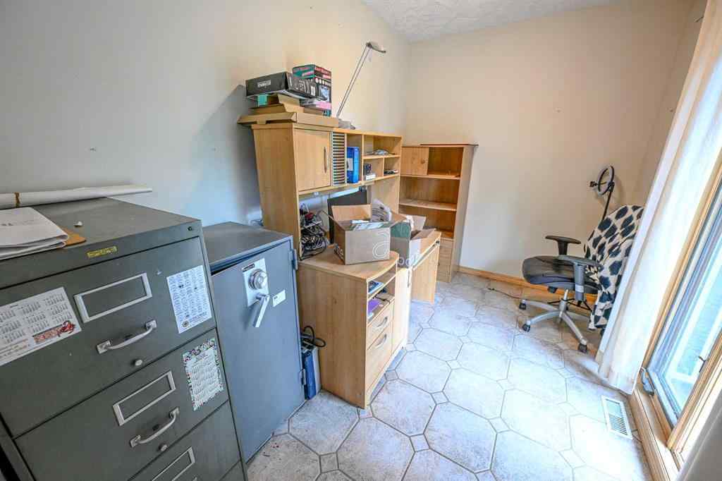 MLS® A2227319 - 703034 Highway 40   in NONE Rural Grande Prairie No. 1, County of, Residential