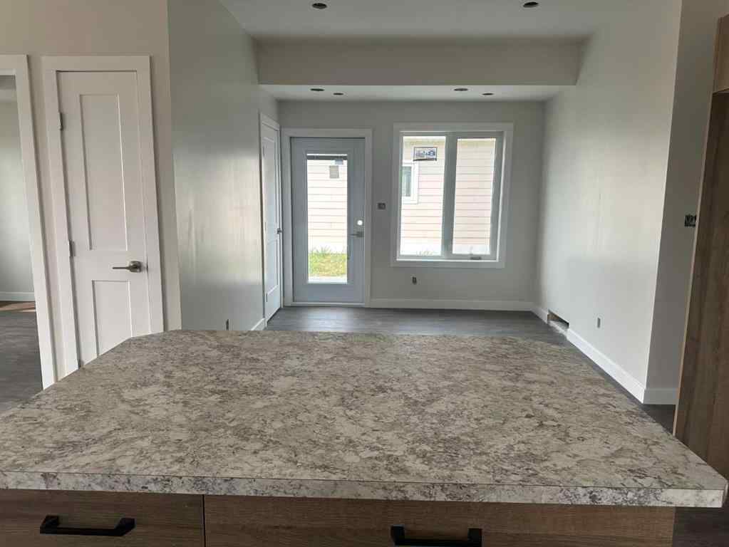 MLS® A2227366 - 4913 72 Avenue  in NONE Taber, Residential
