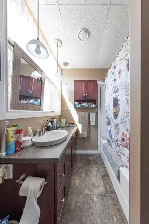 MLS® A2227390 - 5008 50 Street  in Central Business District Lloydminster, Commercial