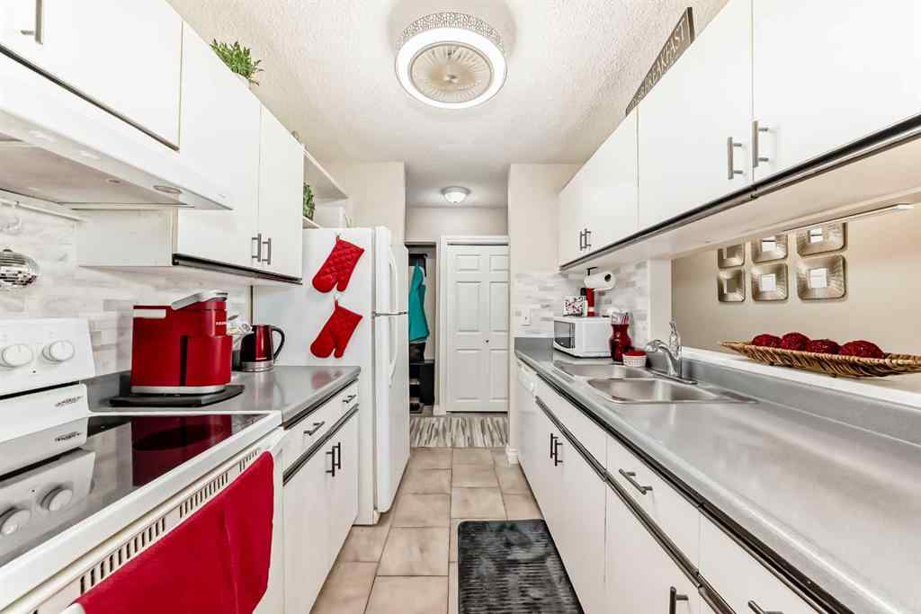 MLS® A2227423 - Unit #314 20 Dover Point SE in Dover Calgary, Residential