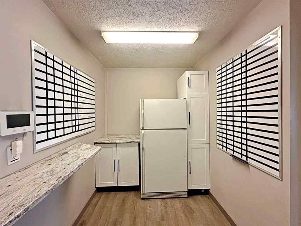 MLS® A2227429 - 8121 Fraser Avenue  in Downtown Fort McMurray, Commercial
