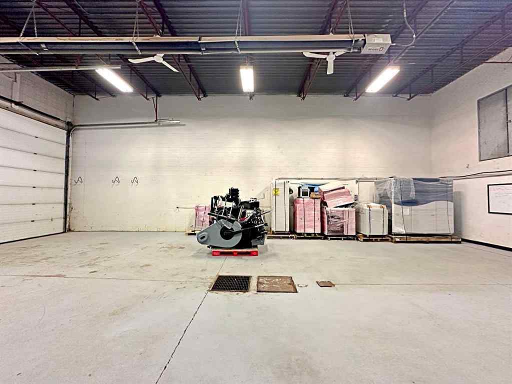 MLS® A2227429 - 8121 Fraser Avenue  in Downtown Fort McMurray, Commercial