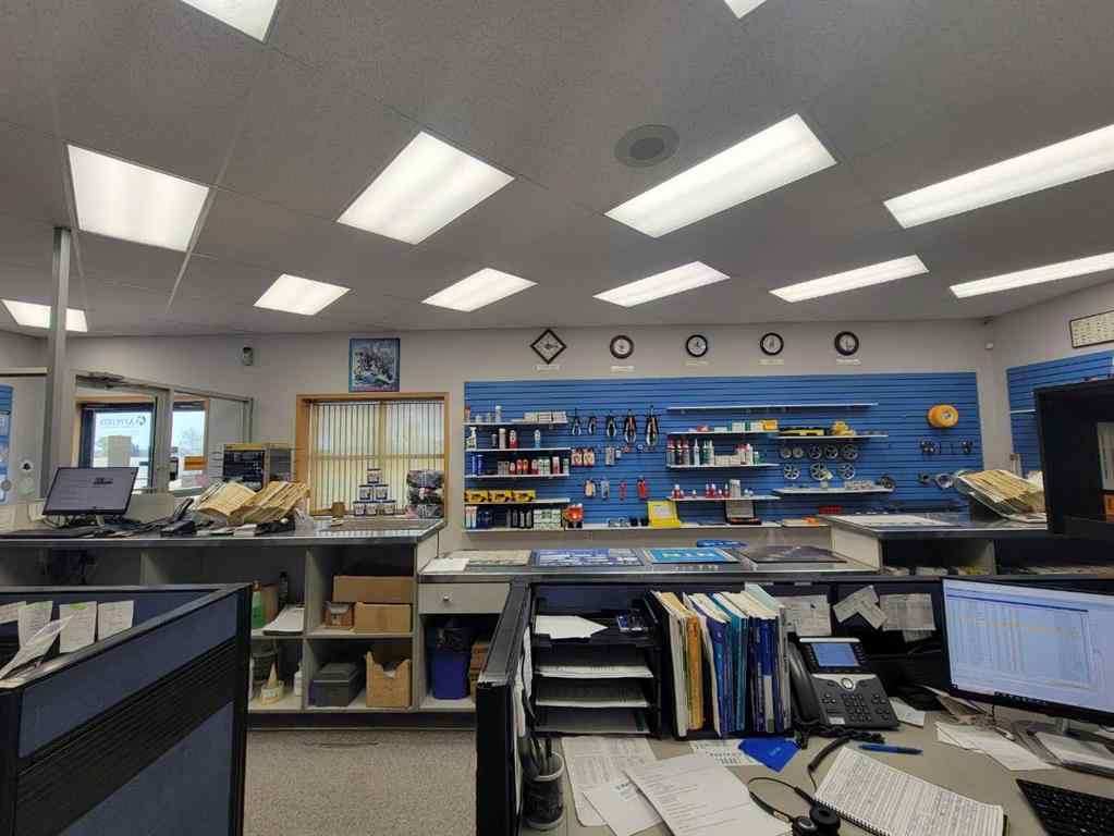 MLS® A2227440 - 768 25 Street SW in South West Industrial Medicine Hat, Commercial