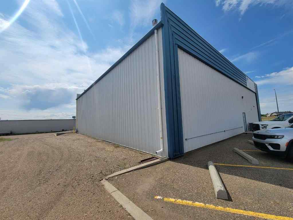 MLS® A2227440 - 768 25 Street SW in South West Industrial Medicine Hat, Commercial