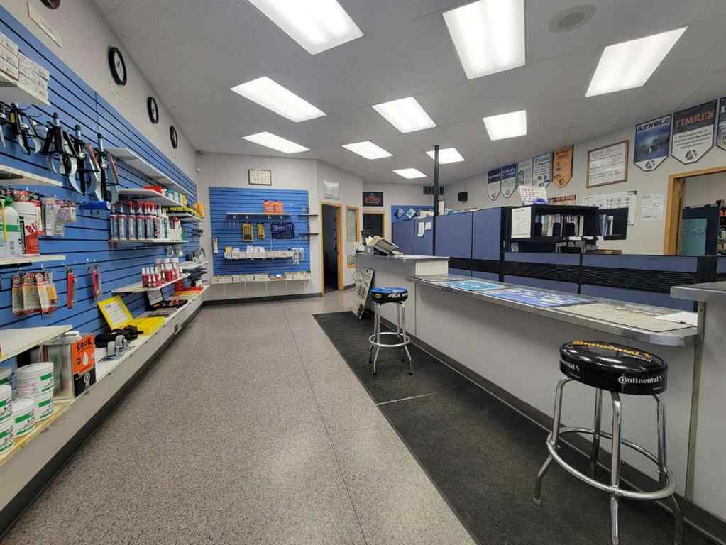 MLS® A2227440 - 768 25 Street SW in South West Industrial Medicine Hat, Commercial