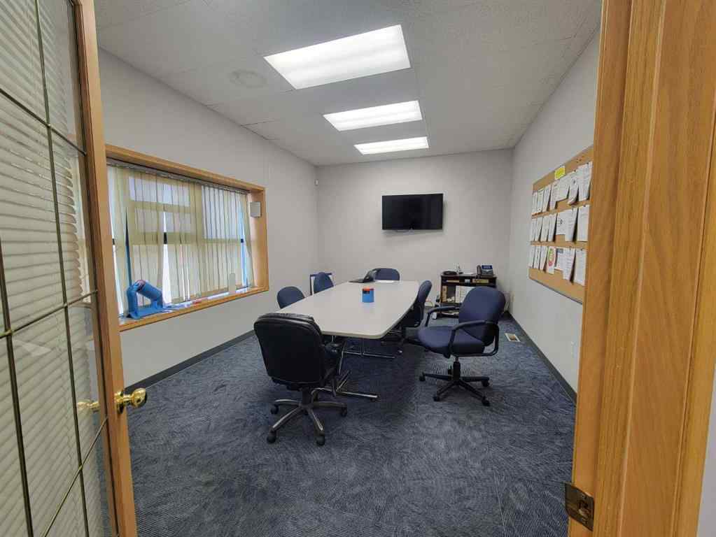 MLS® A2227440 - 768 25 Street SW in South West Industrial Medicine Hat, Commercial
