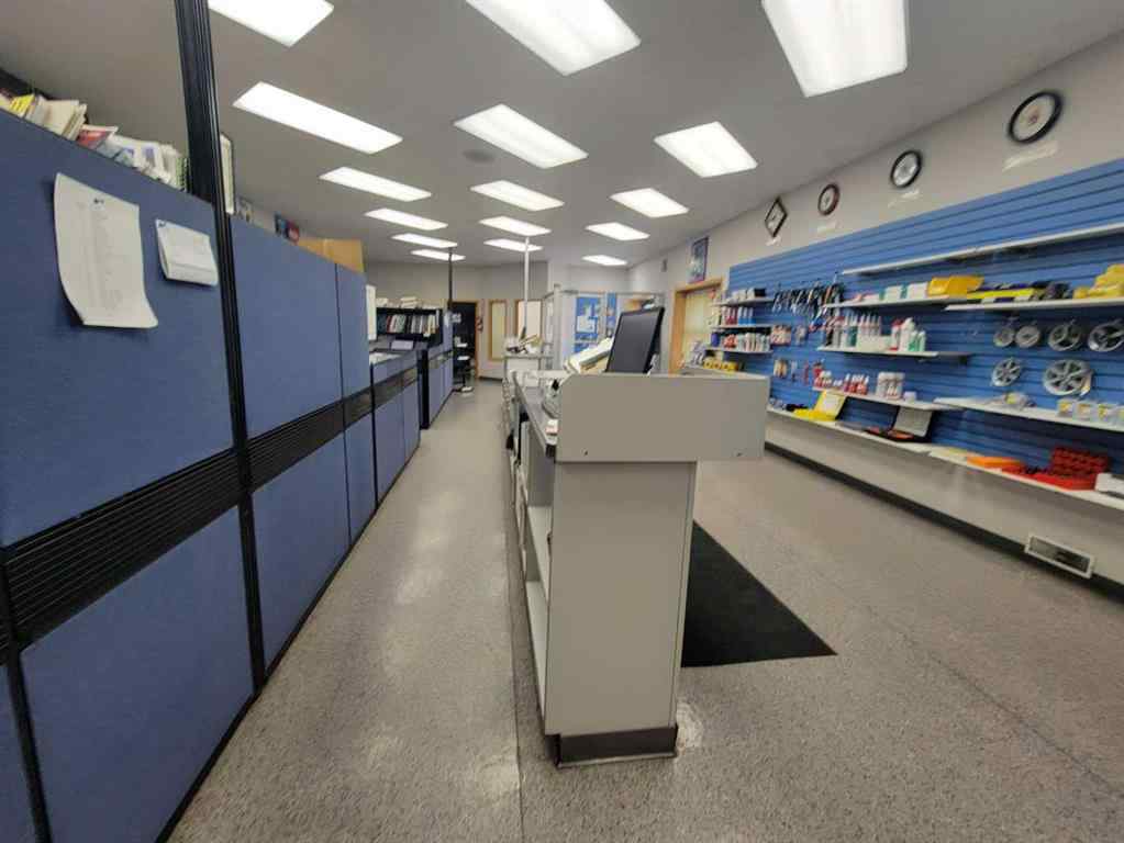 MLS® A2227440 - 768 25 Street SW in South West Industrial Medicine Hat, Commercial