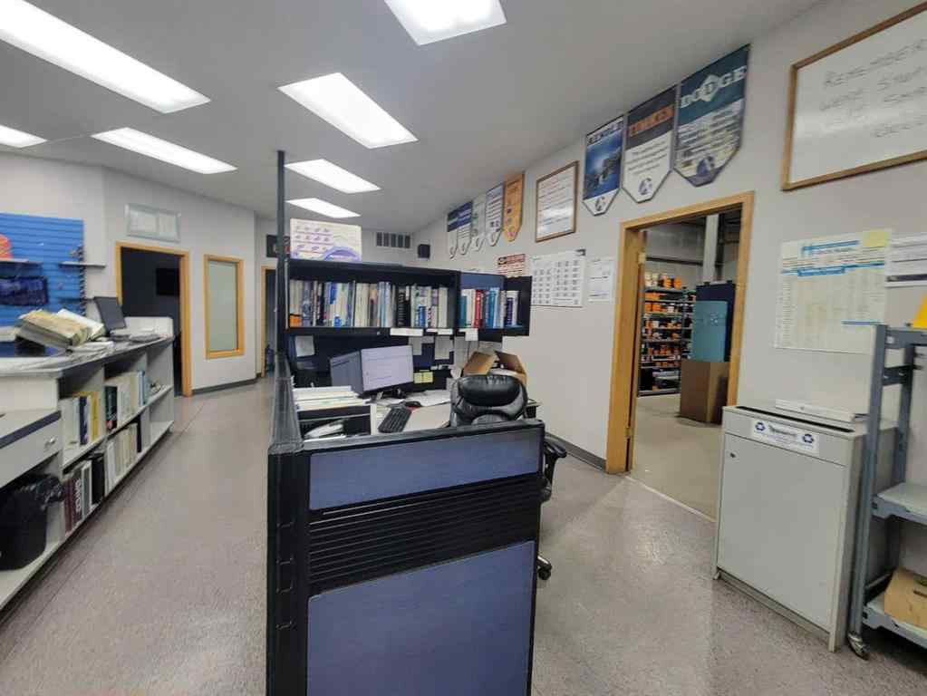 MLS® A2227440 - 768 25 Street SW in South West Industrial Medicine Hat, Commercial