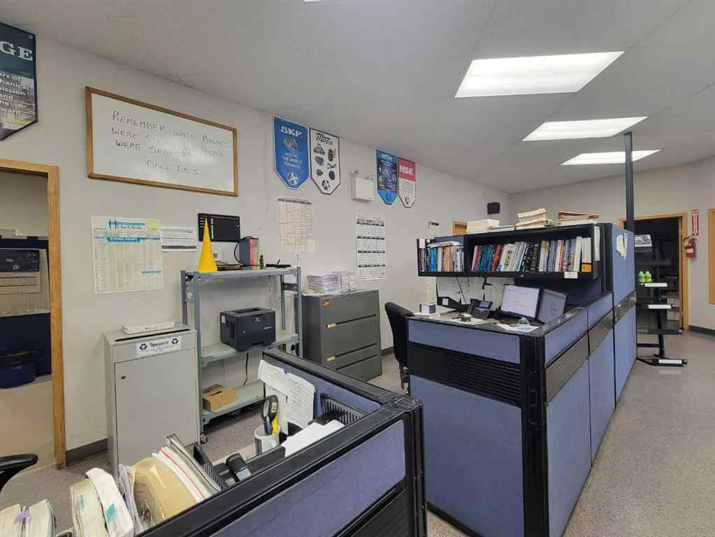 MLS® A2227440 - 768 25 Street SW in South West Industrial Medicine Hat, Commercial