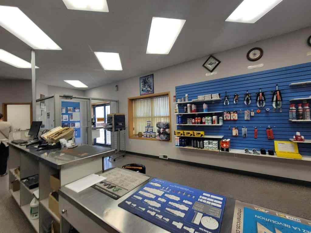MLS® A2227440 - 768 25 Street SW in South West Industrial Medicine Hat, Commercial