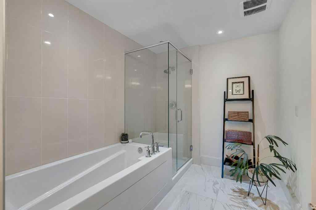 MLS® A2227451 - Unit #401 221 Quarry Way SE in Douglasdale/Glen Calgary, Residential