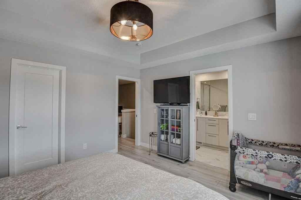 MLS® A2227468 - 448 West Lakeview Drive  in Dawson\'s Landing Chestermere, Residential