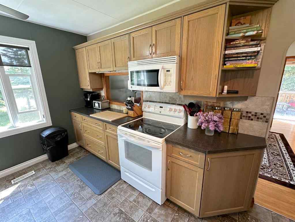 MLS® A2227498 - 38568 Range Road 22   in NONE Rural Red Deer County, Residential