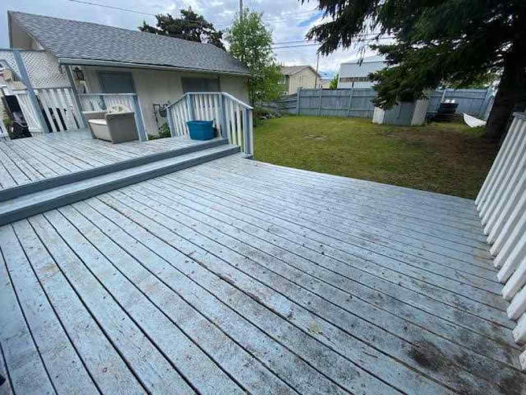MLS® A2227507 - 182 SUNWAPTA Drive  in Hardisty Hinton, Residential