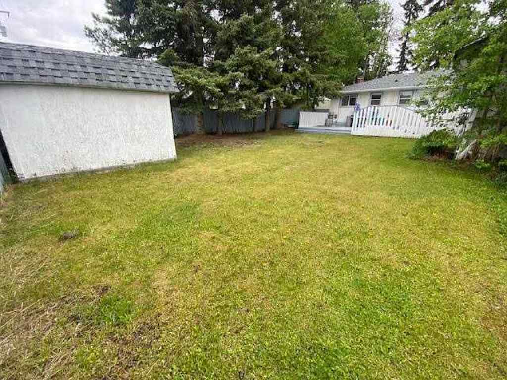 MLS® A2227507 - 182 SUNWAPTA Drive  in Hardisty Hinton, Residential