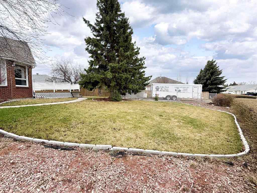 MLS® A2227510 - 5511 Shannon Drive  in NONE Olds, Residential