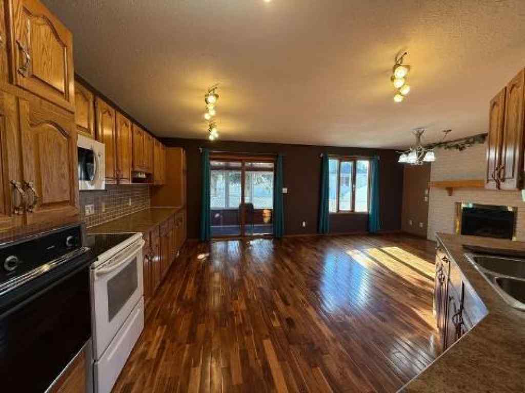 MLS® A2227510 - 5511 Shannon Drive  in NONE Olds, Residential