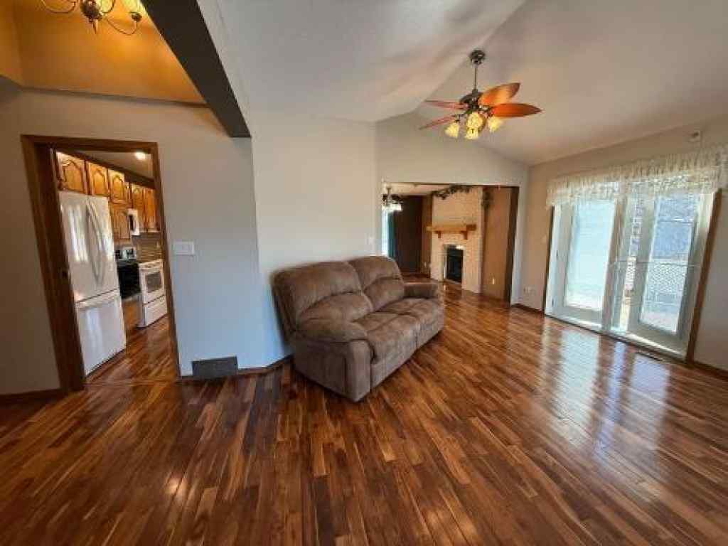 MLS® A2227510 - 5511 Shannon Drive  in NONE Olds, Residential