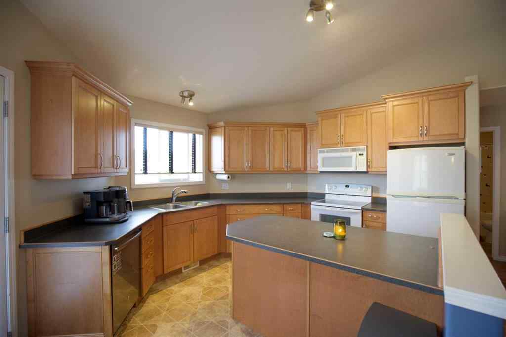 MLS® A2227524 - 110 GUIMOND Place  in Terrace Heights Hinton, Residential