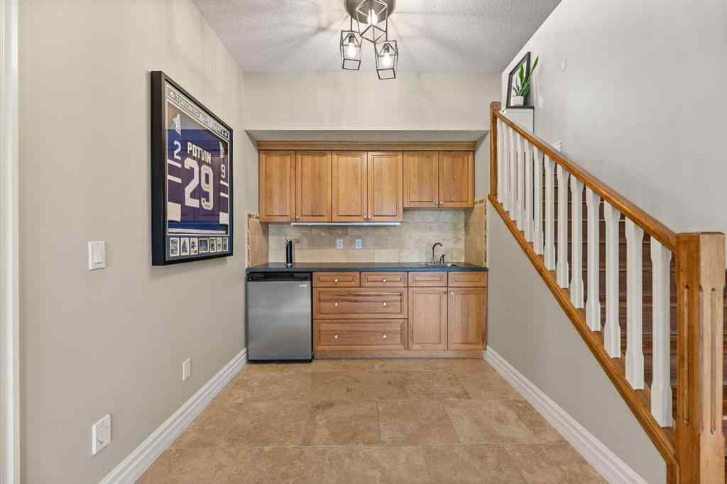 MLS® A2227537 - 3450 57 Avenue  in NONE Olds, Residential