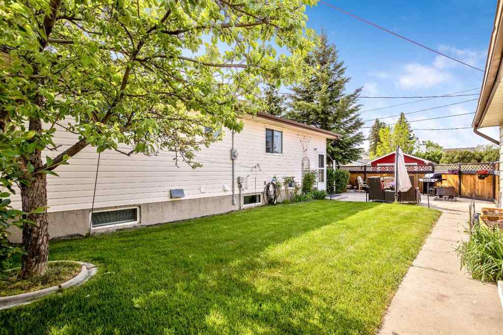 MLS® A2227554 - 1105 Ross Street  in NONE Crossfield, Residential