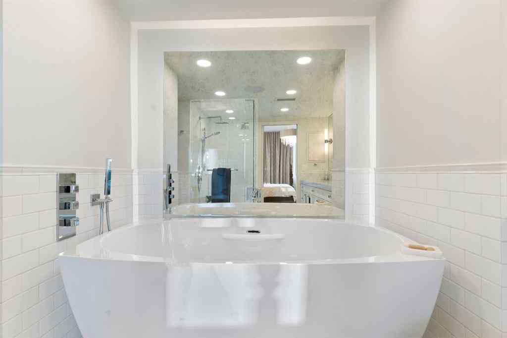 MLS® A2227593 - Unit #1004 228 26 Avenue SW in Mission Calgary, Residential