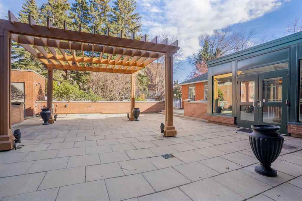 MLS® A2227593 - Unit #1004 228 26 Avenue SW in Mission Calgary, Residential