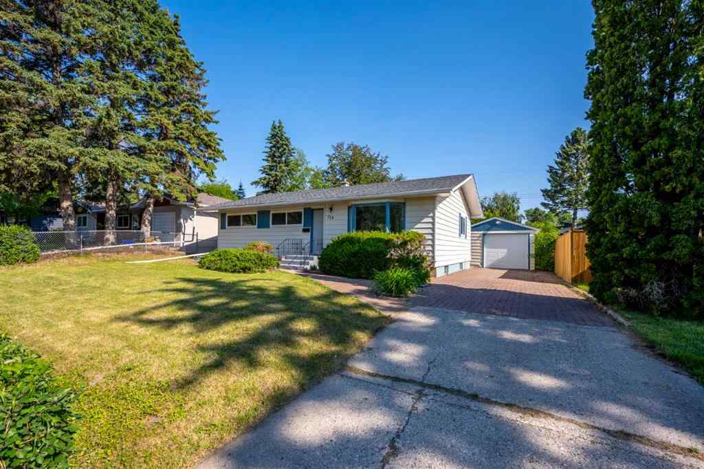 MLS® A2227605 - 724 80 Avenue SW in Kingsland Calgary, Residential