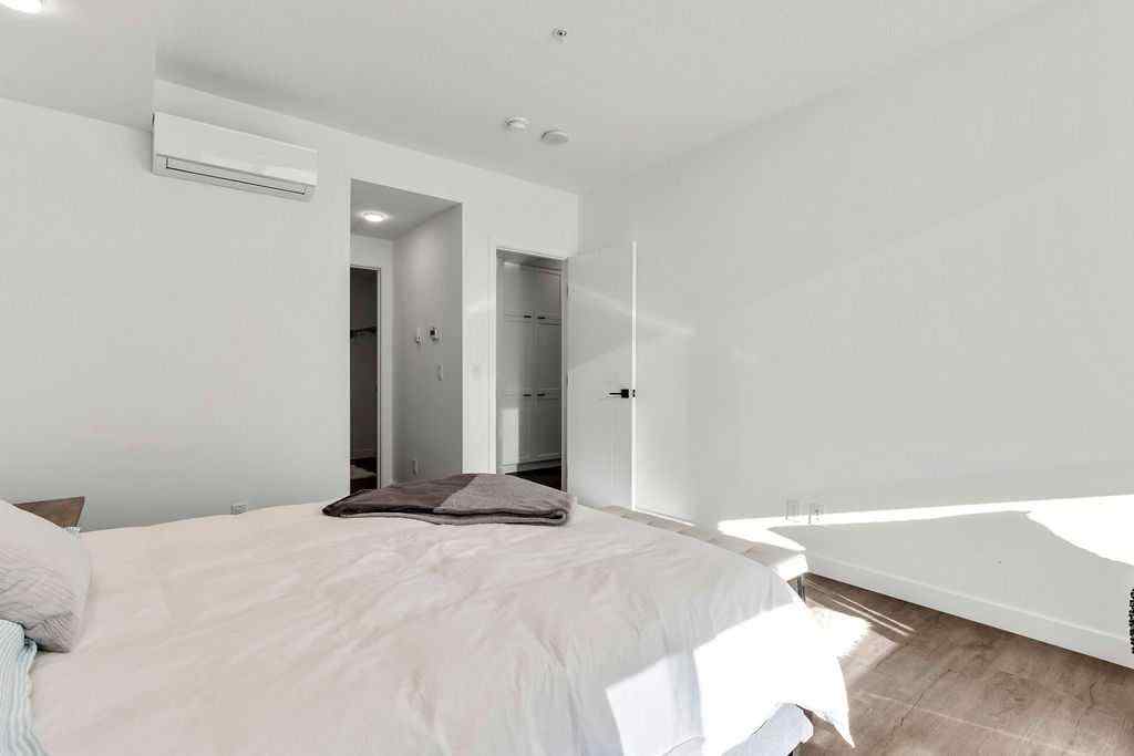 MLS® A2227612 - Unit #305 4138 University Avenue NW in University District Calgary, Residential