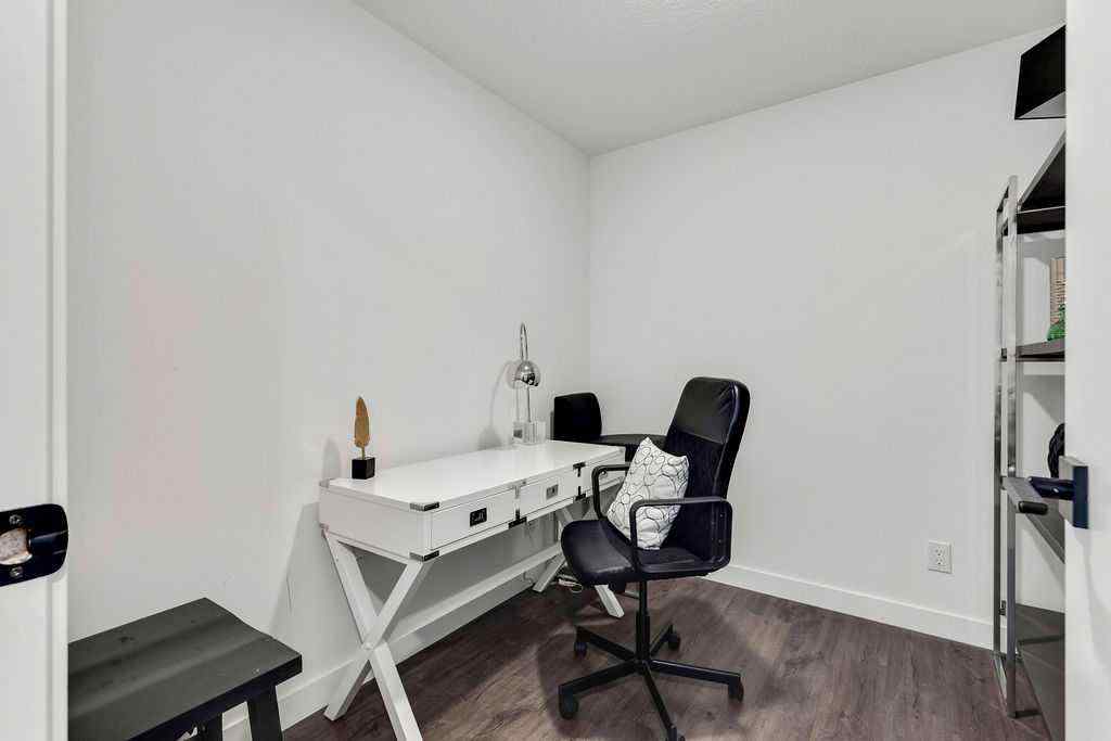 MLS® A2227612 - Unit #305 4138 University Avenue NW in University District Calgary, Residential