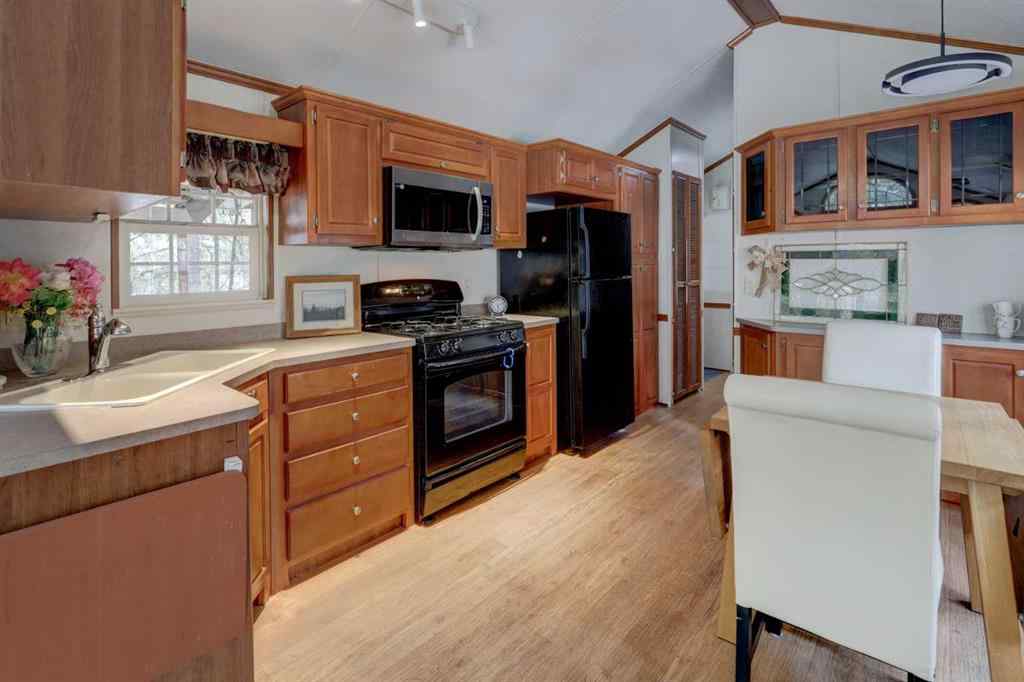 MLS® A2227665 - Unit #7 5227 Township Road 320   in Bergen Springs Rural Mountain View County, Residential