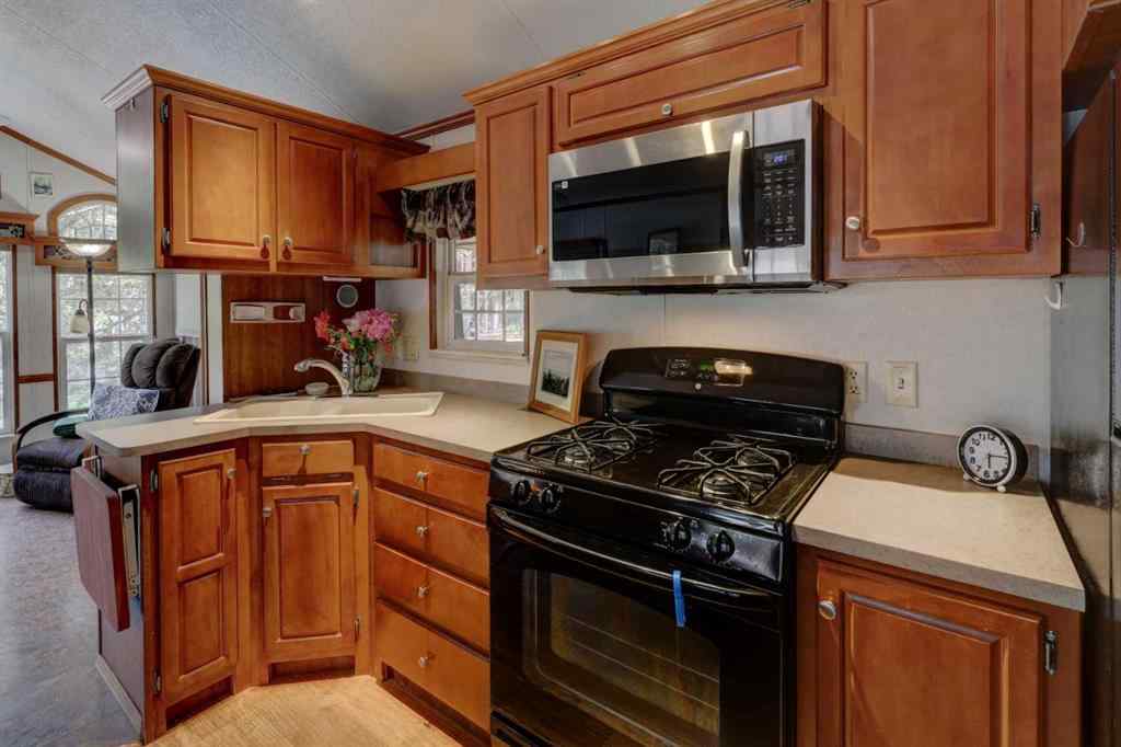 MLS® A2227665 - Unit #7 5227 Township Road 320   in Bergen Springs Rural Mountain View County, Residential