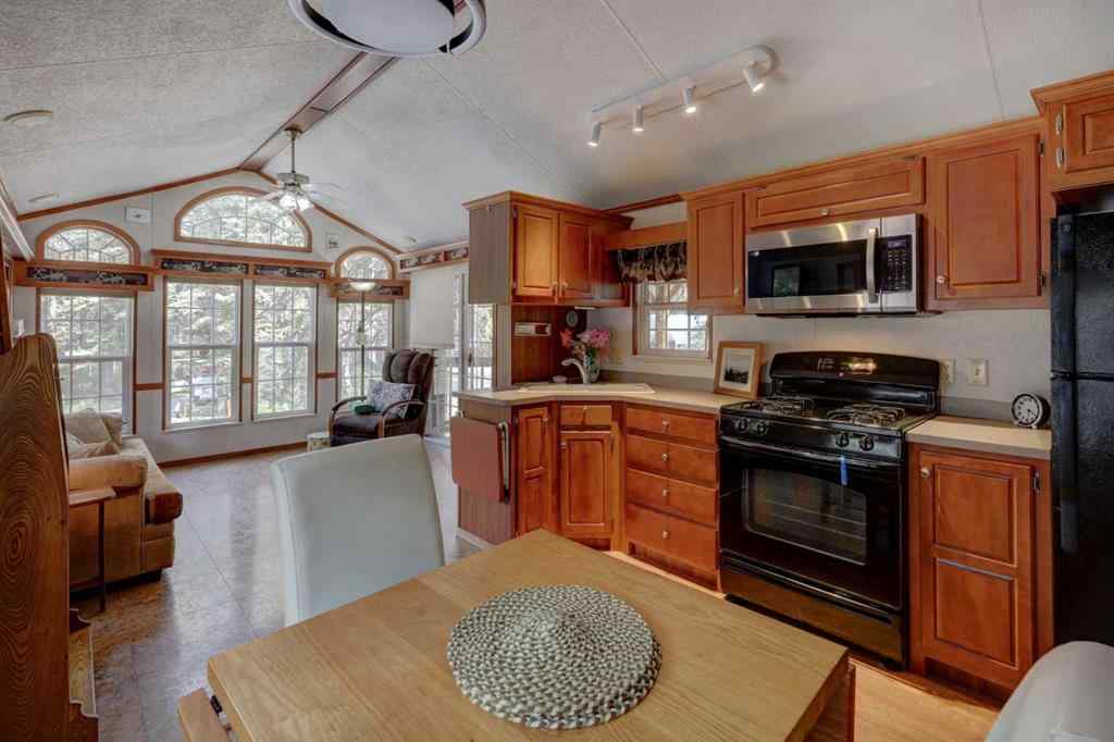 MLS® A2227665 - Unit #7 5227 Township Road 320   in Bergen Springs Rural Mountain View County, Residential
