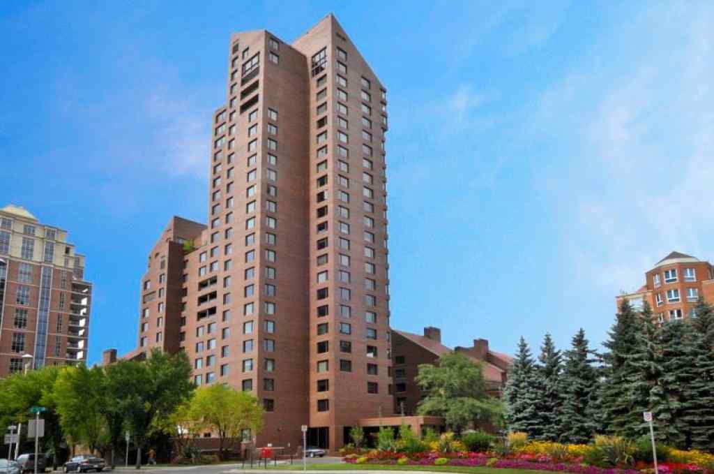 MLS® A2227673 - Unit #400F 500 Eau Claire Avenue SW in Eau Claire Calgary, Residential