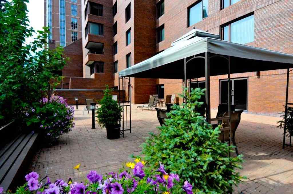 MLS® A2227673 - Unit #400F 500 Eau Claire Avenue SW in Eau Claire Calgary, Residential