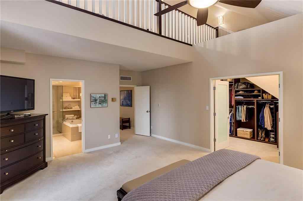 MLS® A2227673 - Unit #400F 500 Eau Claire Avenue SW in Eau Claire Calgary, Residential