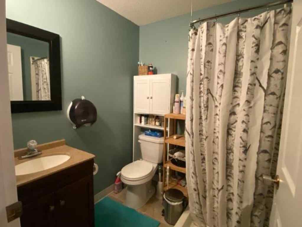 MLS® A2227681 - 6308 46 Street  in NONE Olds, Commercial