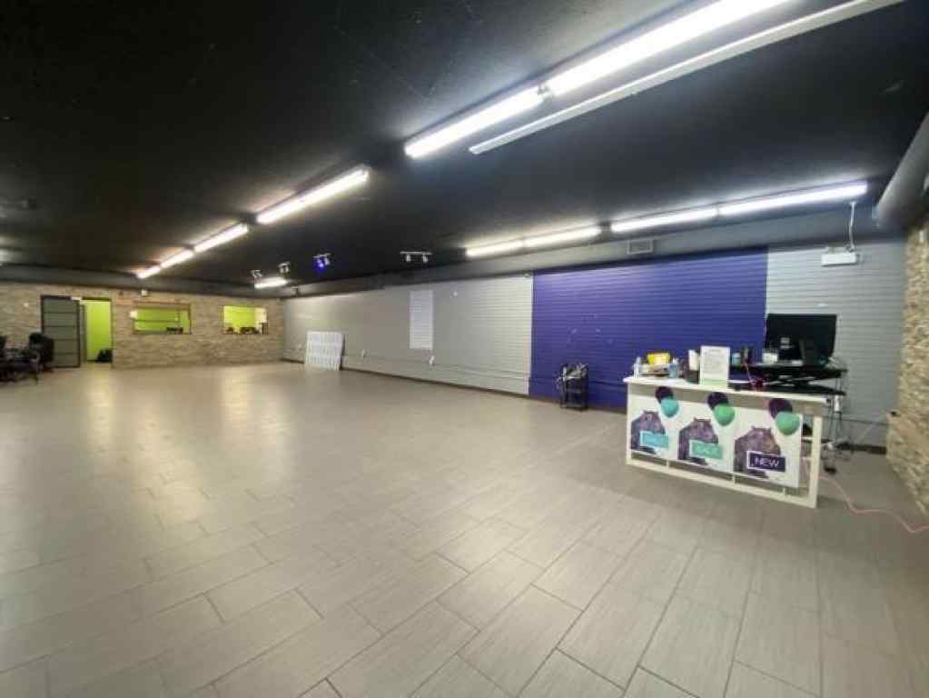 MLS® A2227681 - 6308 46 Street  in NONE Olds, Commercial