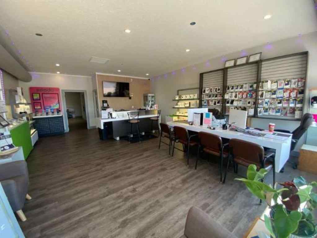 MLS® A2227681 - 6308 46 Street  in NONE Olds, Commercial