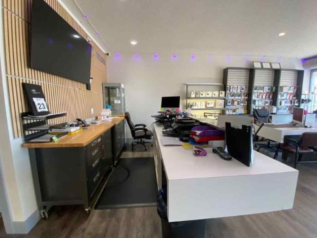 MLS® A2227681 - 6308 46 Street  in NONE Olds, Commercial