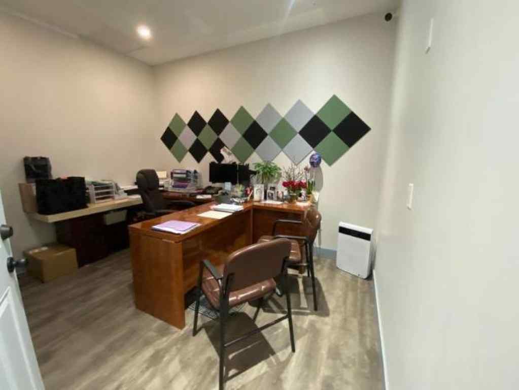 MLS® A2227681 - 6308 46 Street  in NONE Olds, Commercial